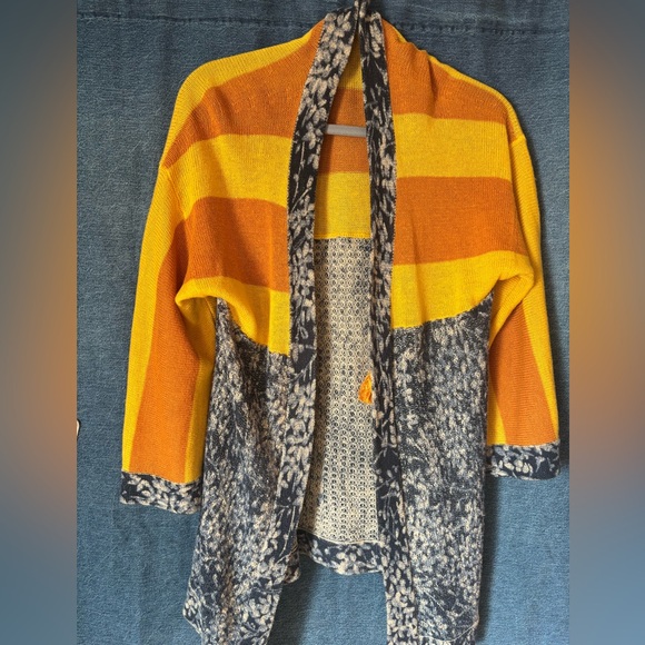 ANTHROPLOGIE MAPLE - COTTON & LINEN CARDIGAN SWEATER OF BLUE, YELLOW AND ORANGE - Picture 7 of 7